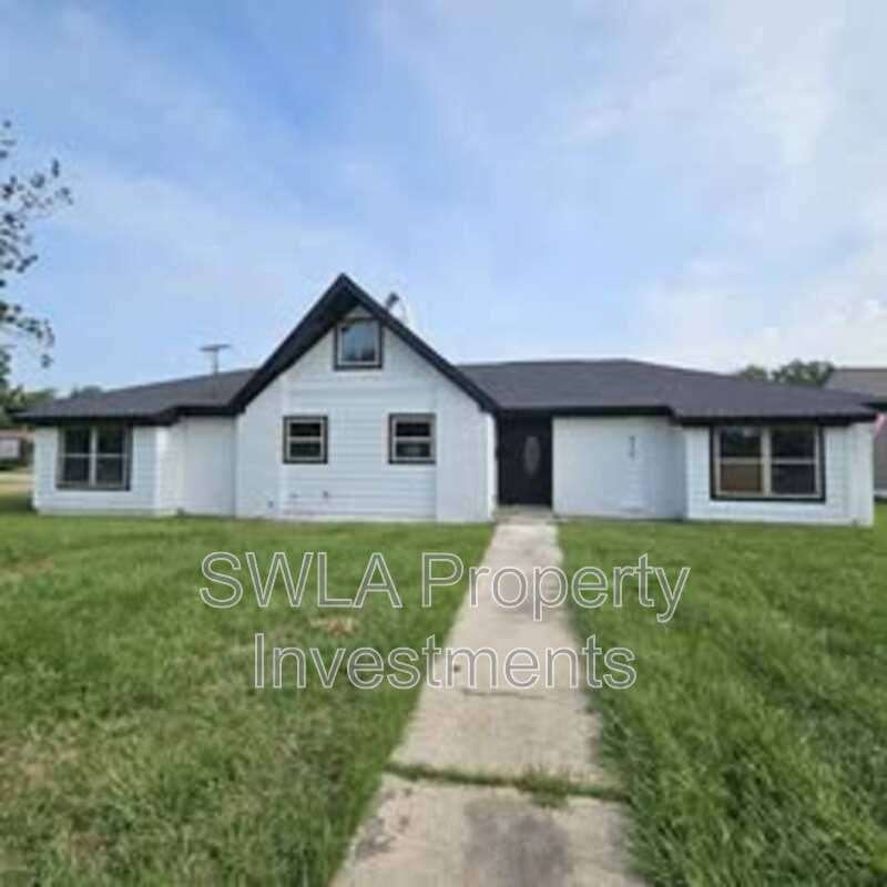 House for rent at 368 Vanessa Ave, Lake Charles, LA 70605