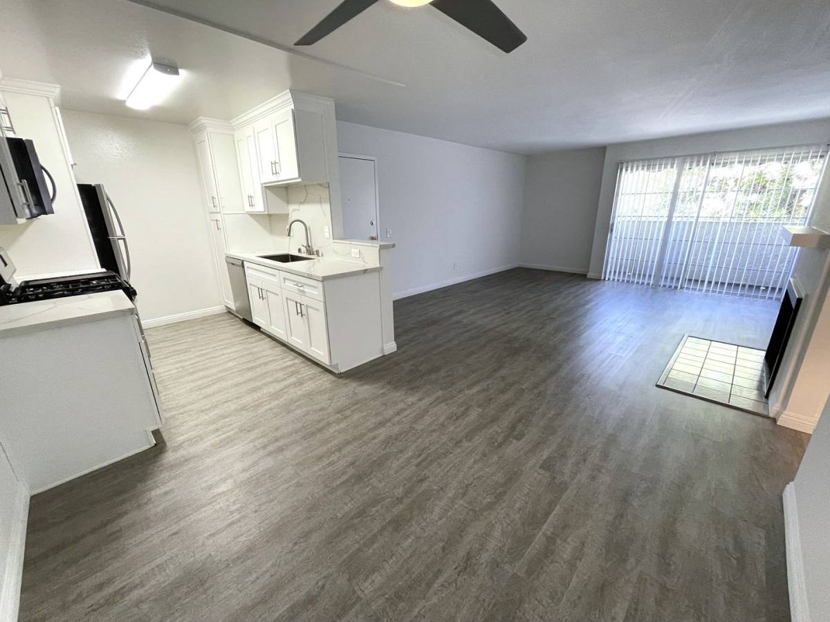 Apartment for rent at 3445 Mentone Ave, Los Angeles, CA 90034