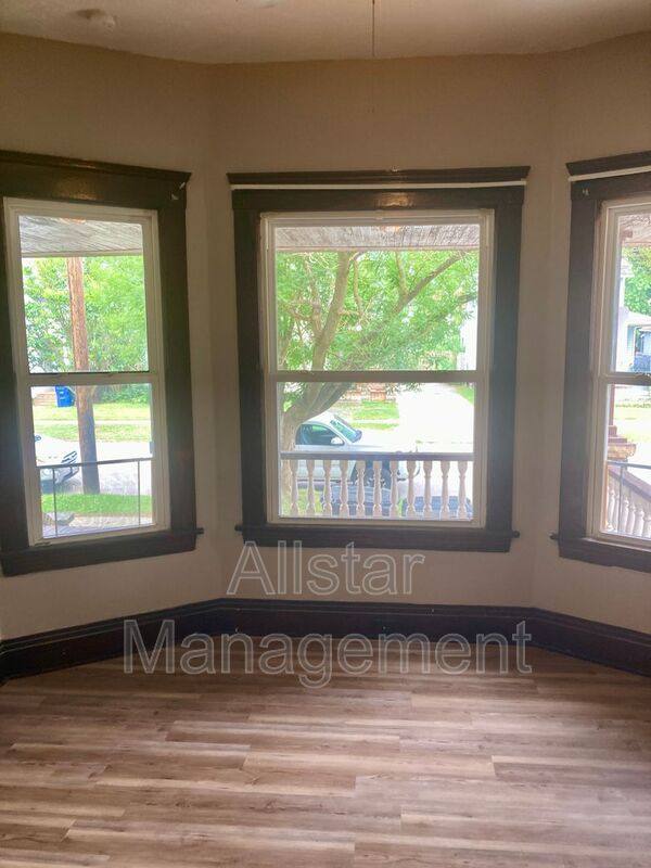 Apartment for rent at 3786 W 37 St #1, Cleveland, OH 44109