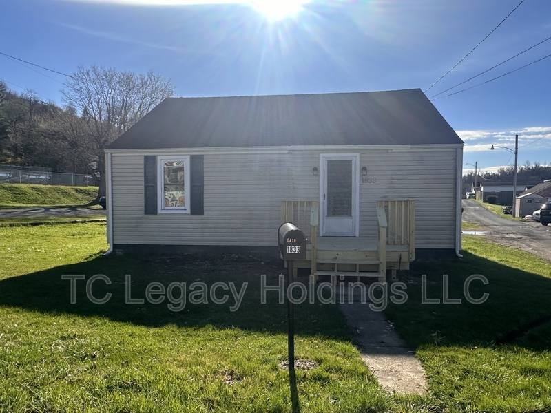 House for rent at 1833 N 16th St, Clarksburg, WV 26301