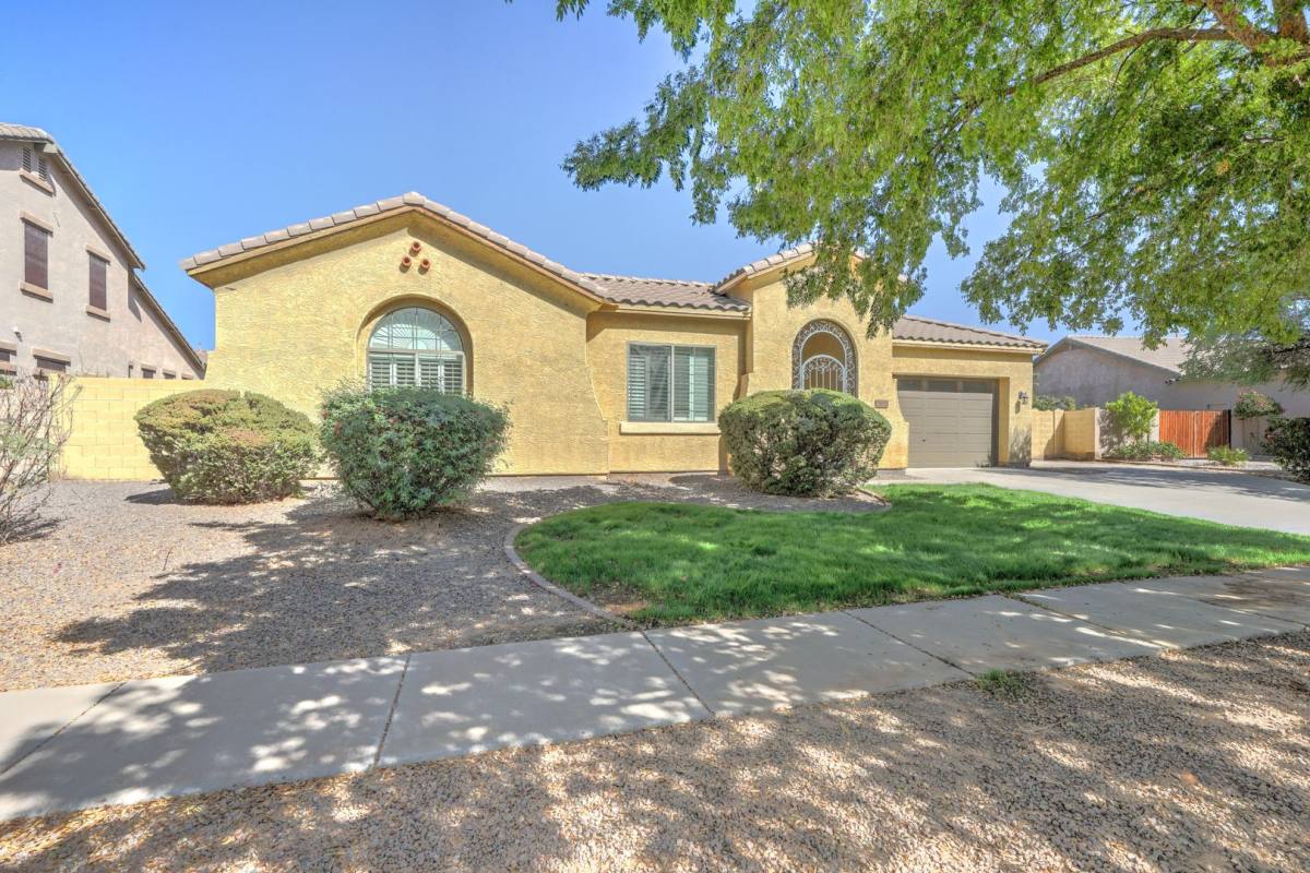 House for rent at 2832 E Flower St, Gilbert, AZ 85298