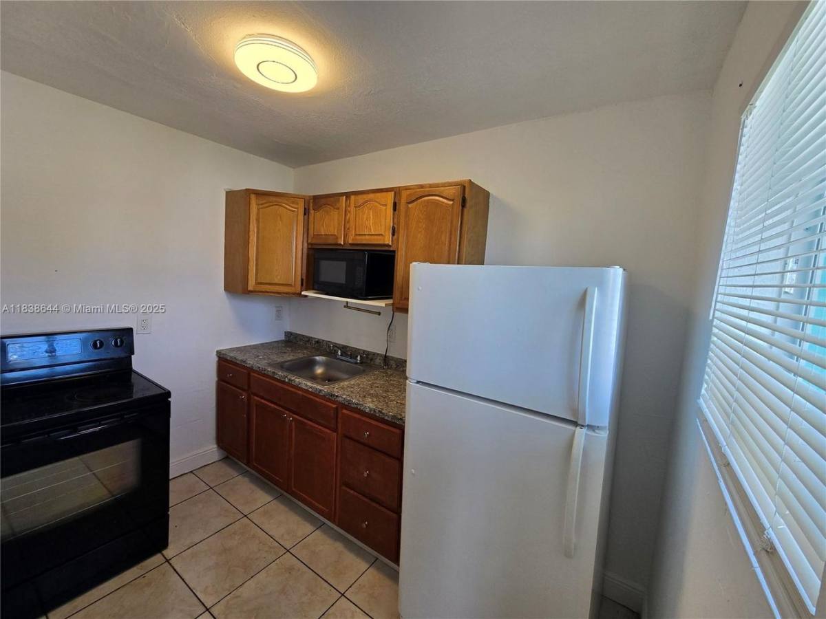 Apartment for rent at 535 NW 7th St #11-11, Miami, FL 33136