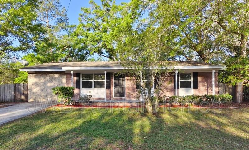 House for rent at 2432 Firestone Rd, Jacksonville, FL 32210