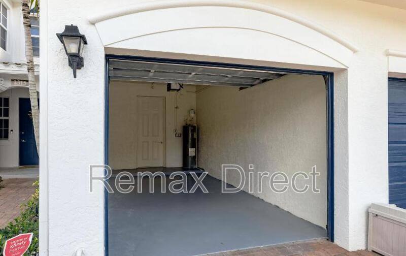 Apartment for rent at 6116 Yellow Sun Dr, Lake Worth, FL 33462