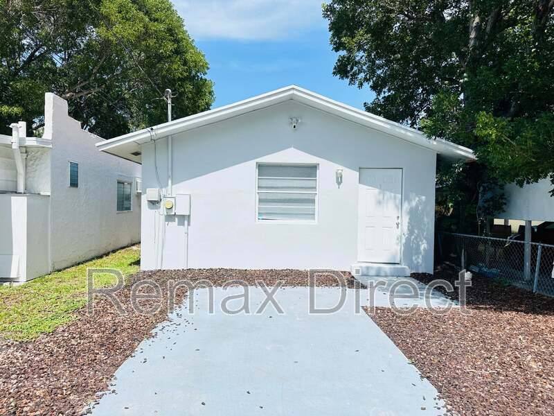 House for rent at 218 N D St, Lake Worth Beach, FL 33460