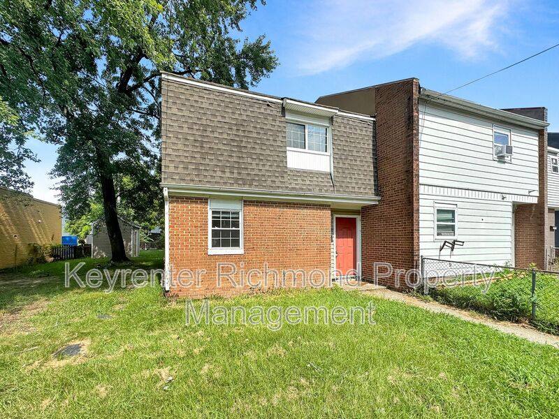 Townhouse for rent at 1402 Mechanicsville Turnpike, Richmond, VA 23223