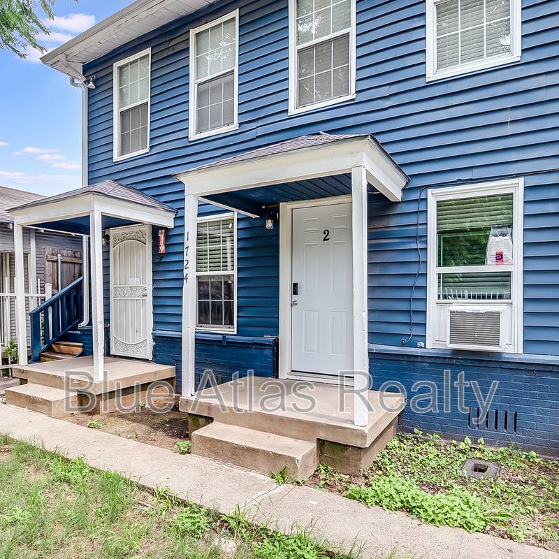 Apartment for rent at 1724 Pear St #6, Dallas, TX 75215