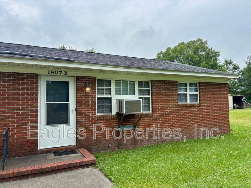 Apartment for rent at 1907 John Court #B, Goldsboro, NC 27534