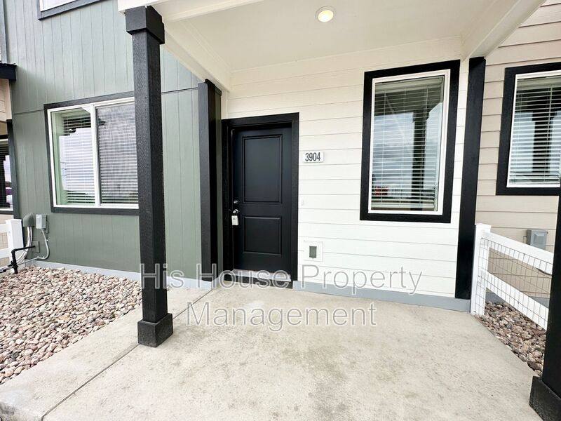 Townhouse for rent at 3912 Canoe St, Evans, CO 80620