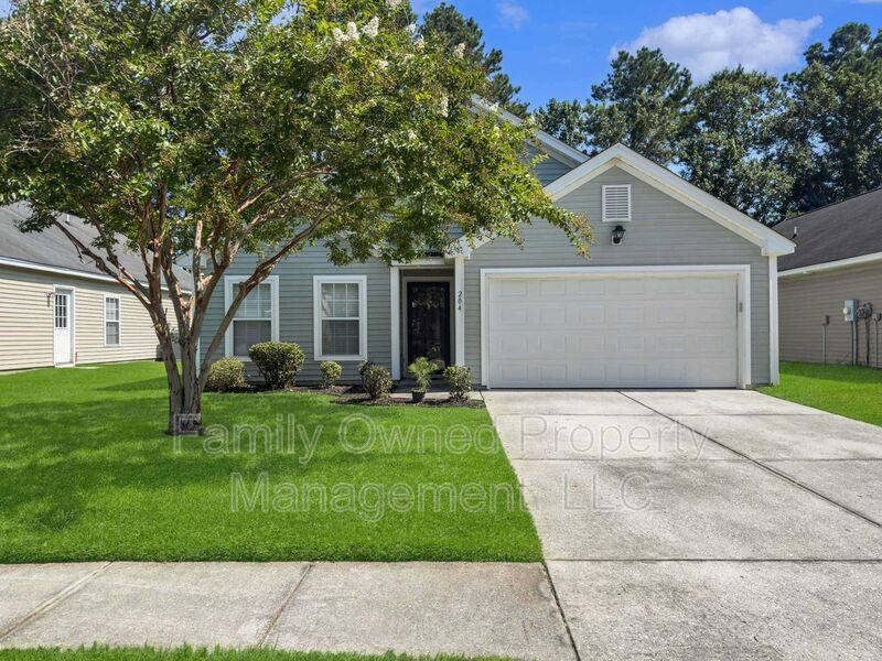 House for rent at 204 Wildberry Lane, Goose Creek, SC 29445