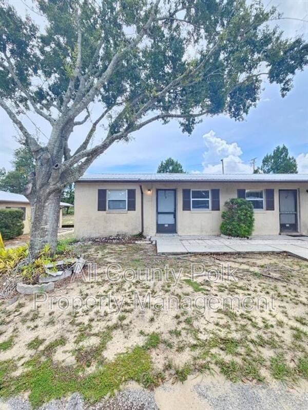 Apartment for rent at 455 Buck Moore Rd #31, Lake Wales, FL 33853