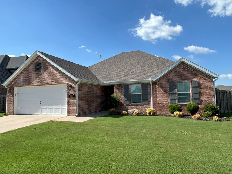 House for rent at 2019 W Gilligan Ave, Rogers, AR 72758