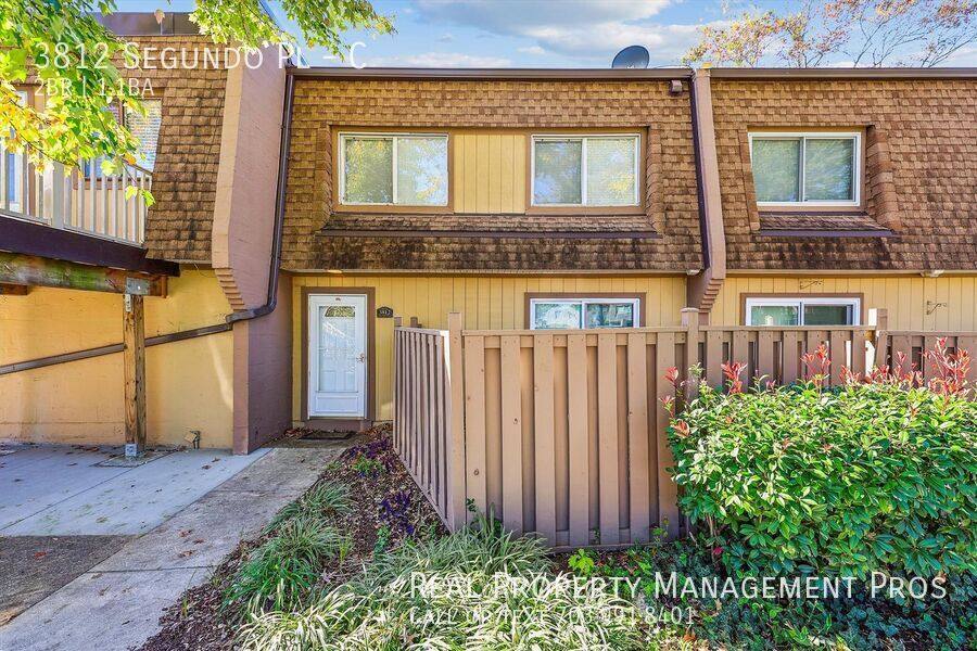 Townhouse for rent at 3812 Segundo Place #C, Alexandria, VA 22309