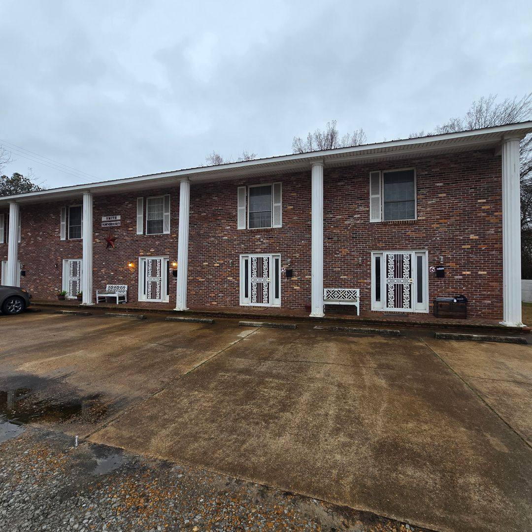 Townhouse for rent at 424 McLain St #5, Newport, AR 72112