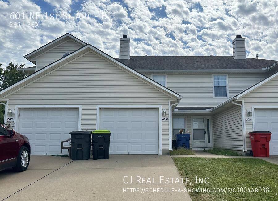 Townhouse for rent at 601 NE 1st St #B, Oak Grove, MO 64075