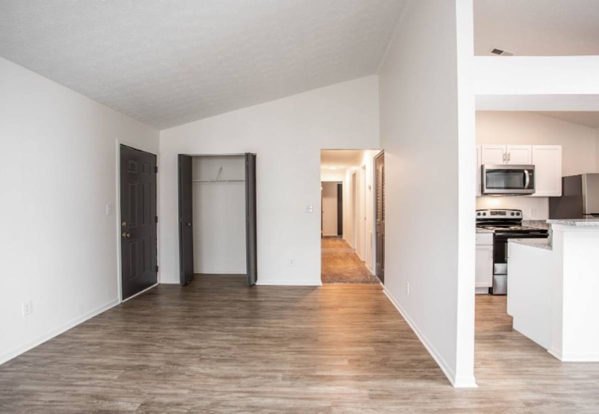 Apartment for rent at 1240 Stratford Rd, Delaware, OH 43015