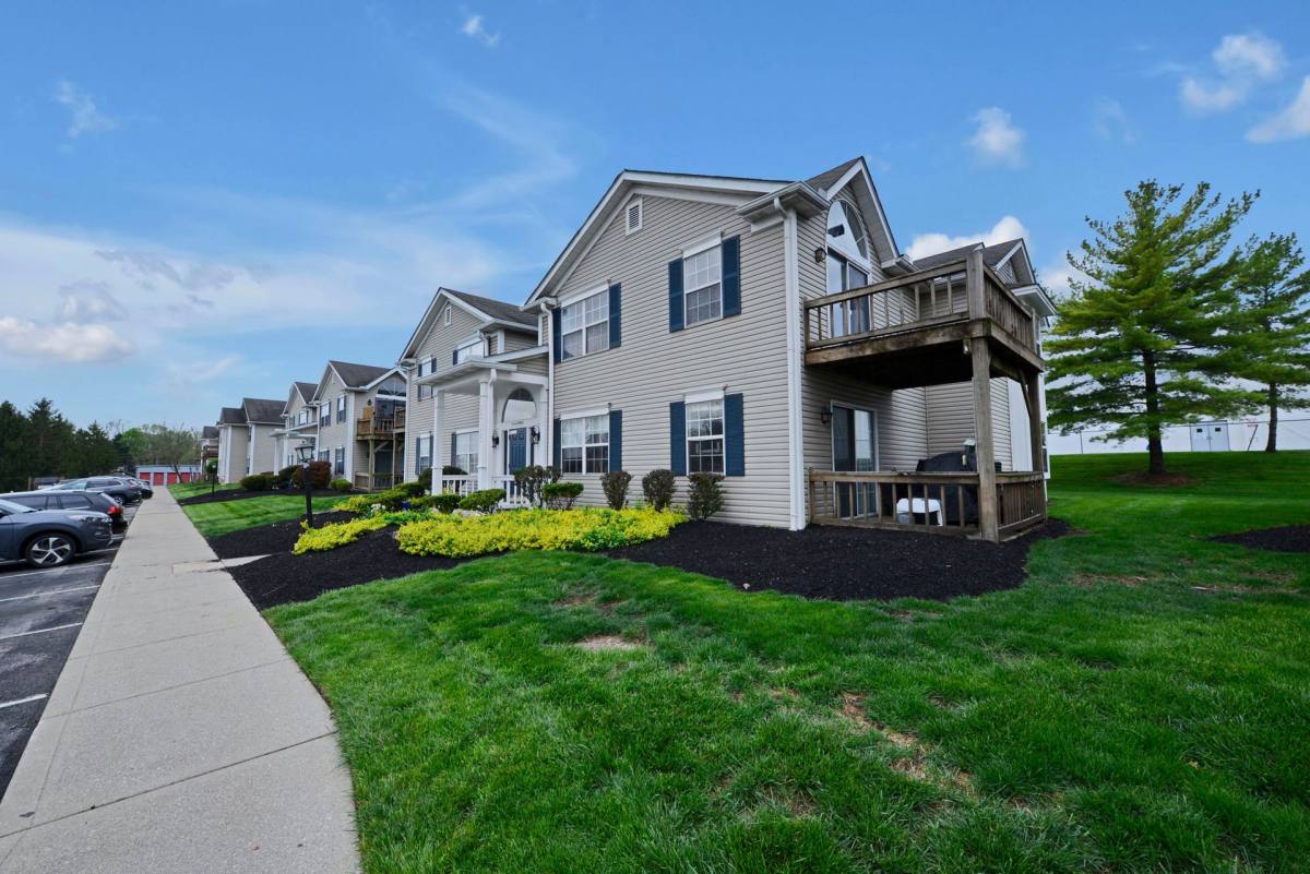 Apartment for rent at 1240 Stratford Rd, Delaware, OH 43015