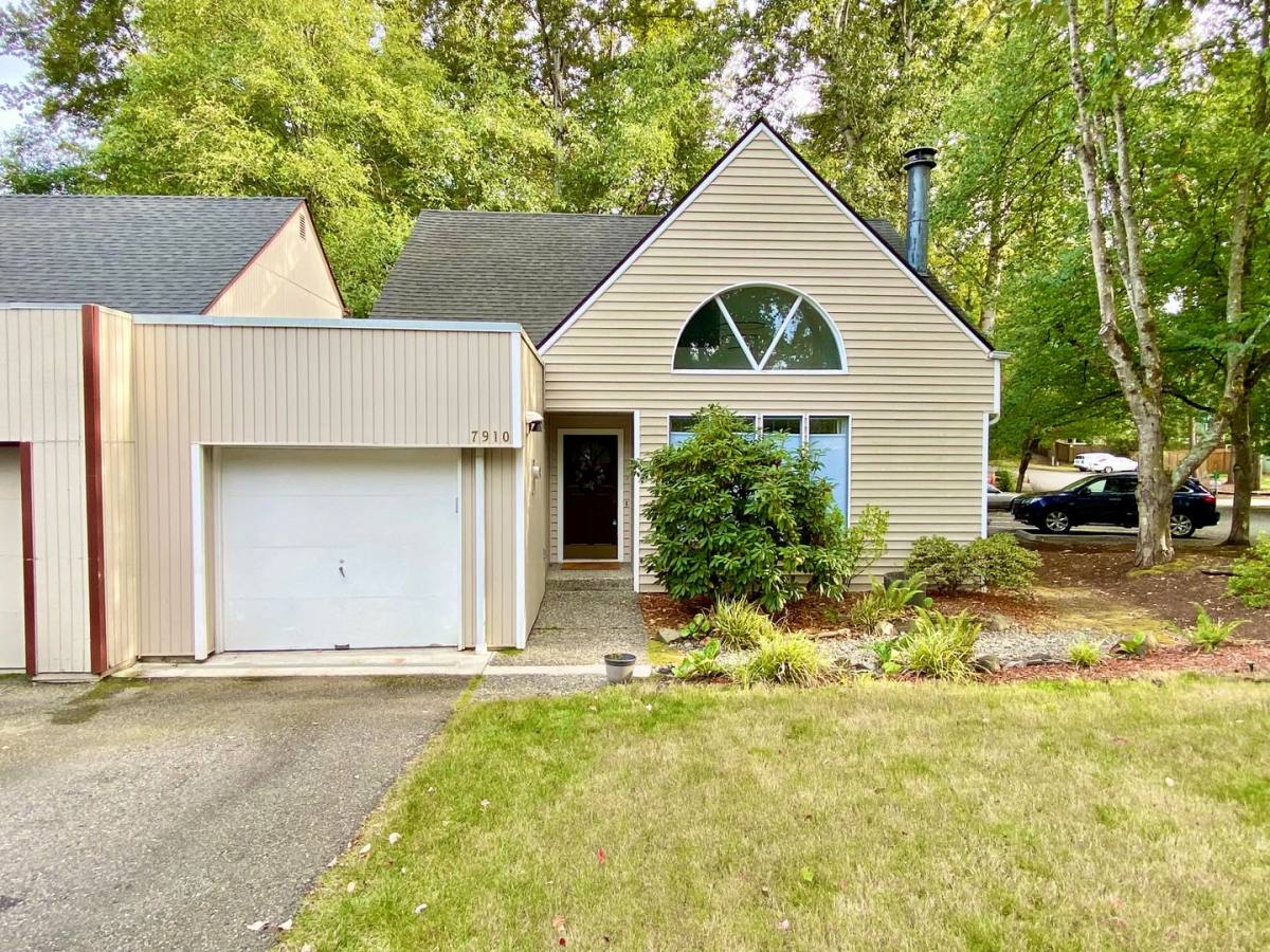 House for rent at 7910 140th Place NE, Redmond, WA 98052
