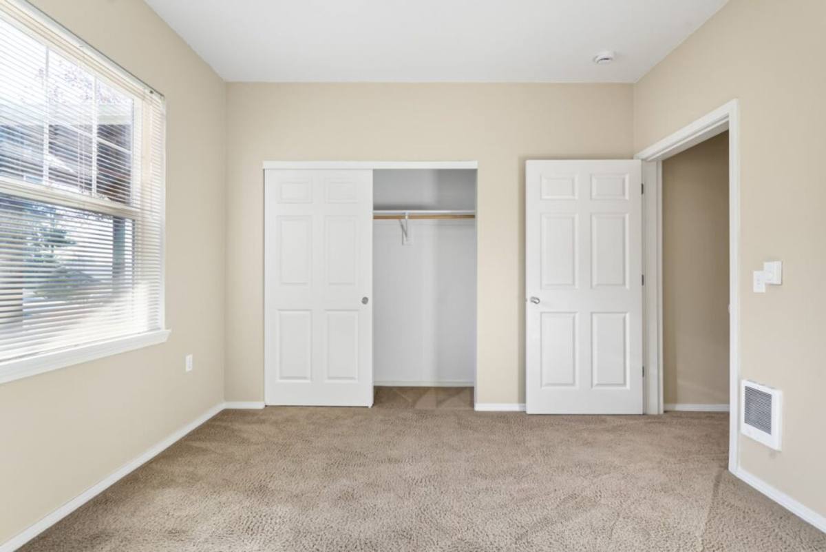 Apartment for rent at 1668 Baxter Rd SE, Salem, OR 97306
