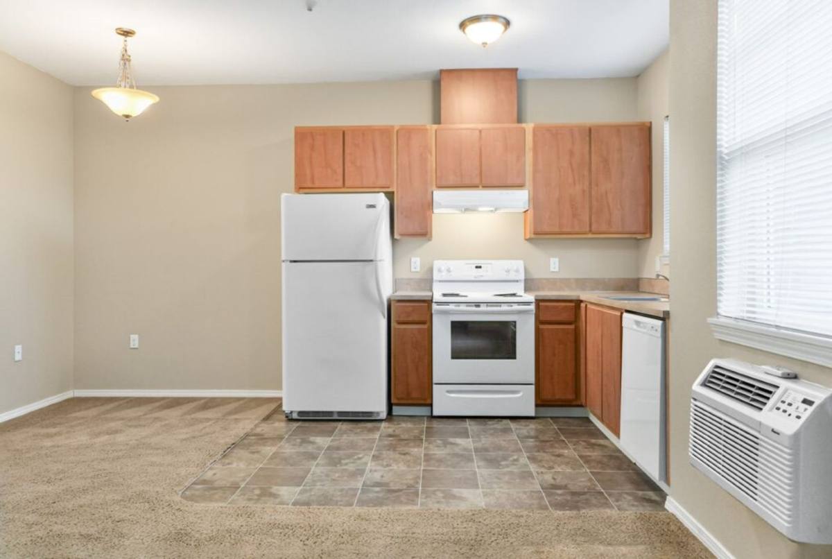Apartment for rent at 1668 Baxter Rd SE, Salem, OR 97306