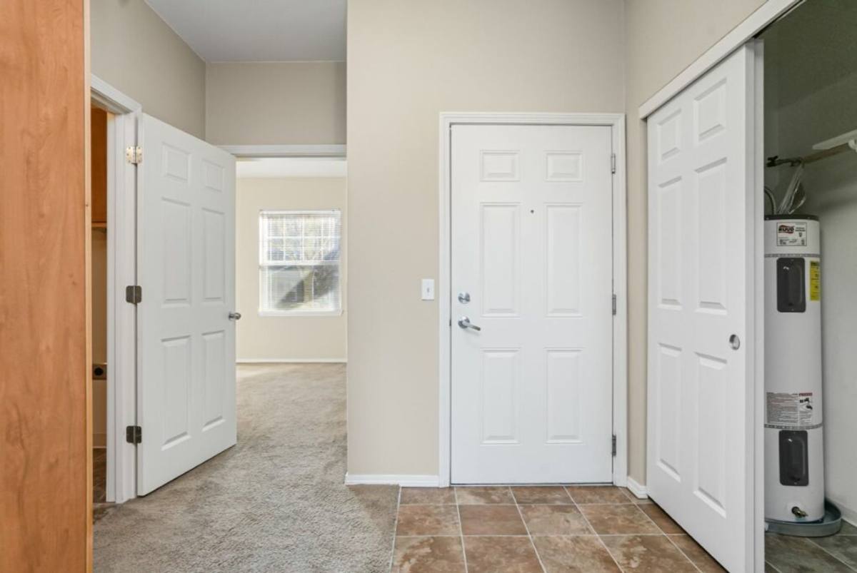 Apartment for rent at 1668 Baxter Rd SE, Salem, OR 97306