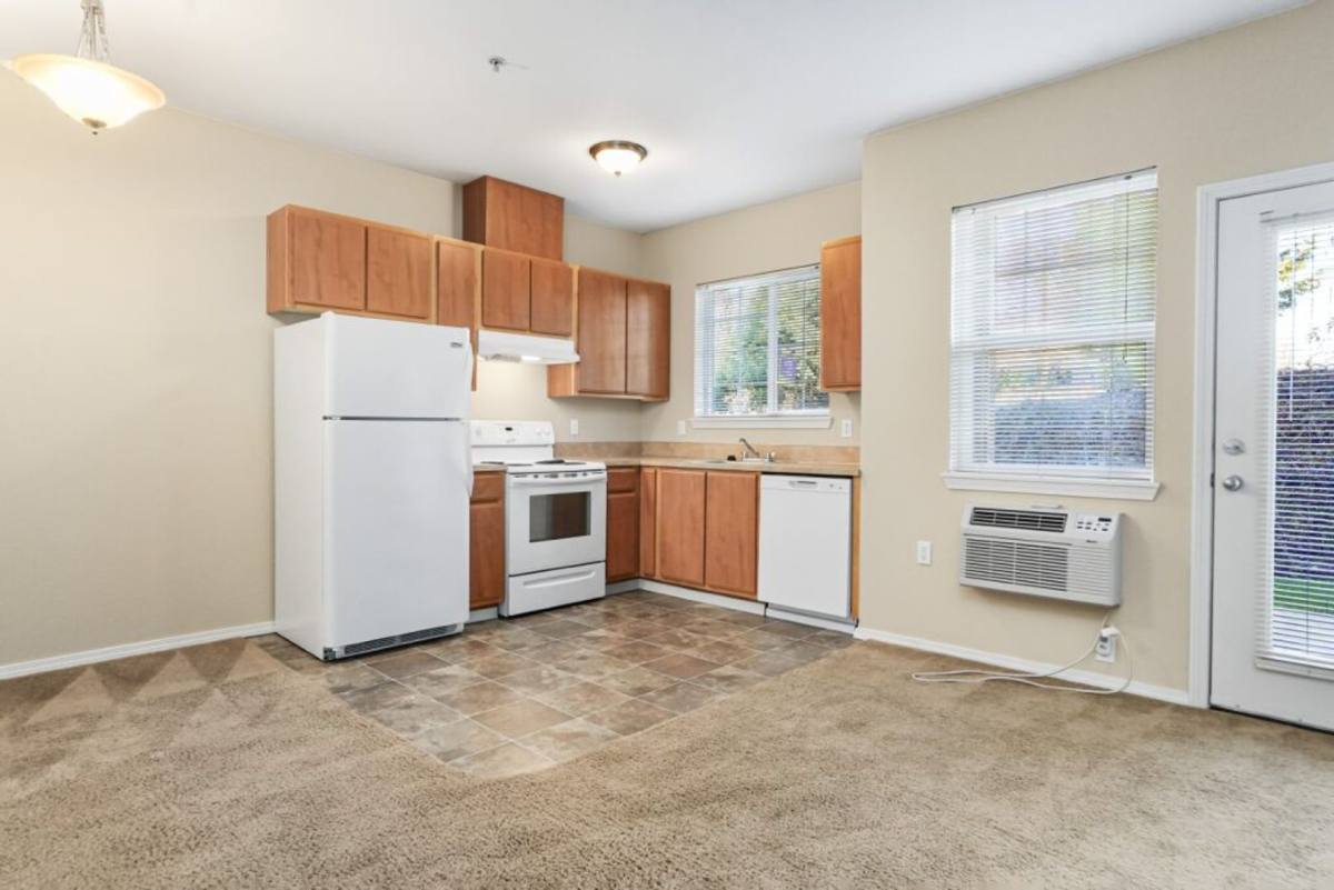 Apartment for rent at 1668 Baxter Rd SE, Salem, OR 97306