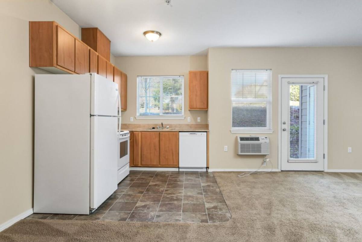 Apartment for rent at 1668 Baxter Rd SE, Salem, OR 97306