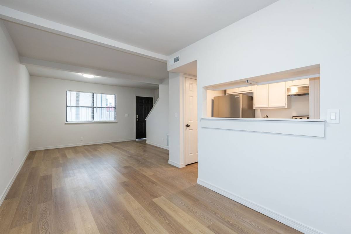 Townhouse for rent at 10951 E 23rd St, Tulsa, OK 74129
