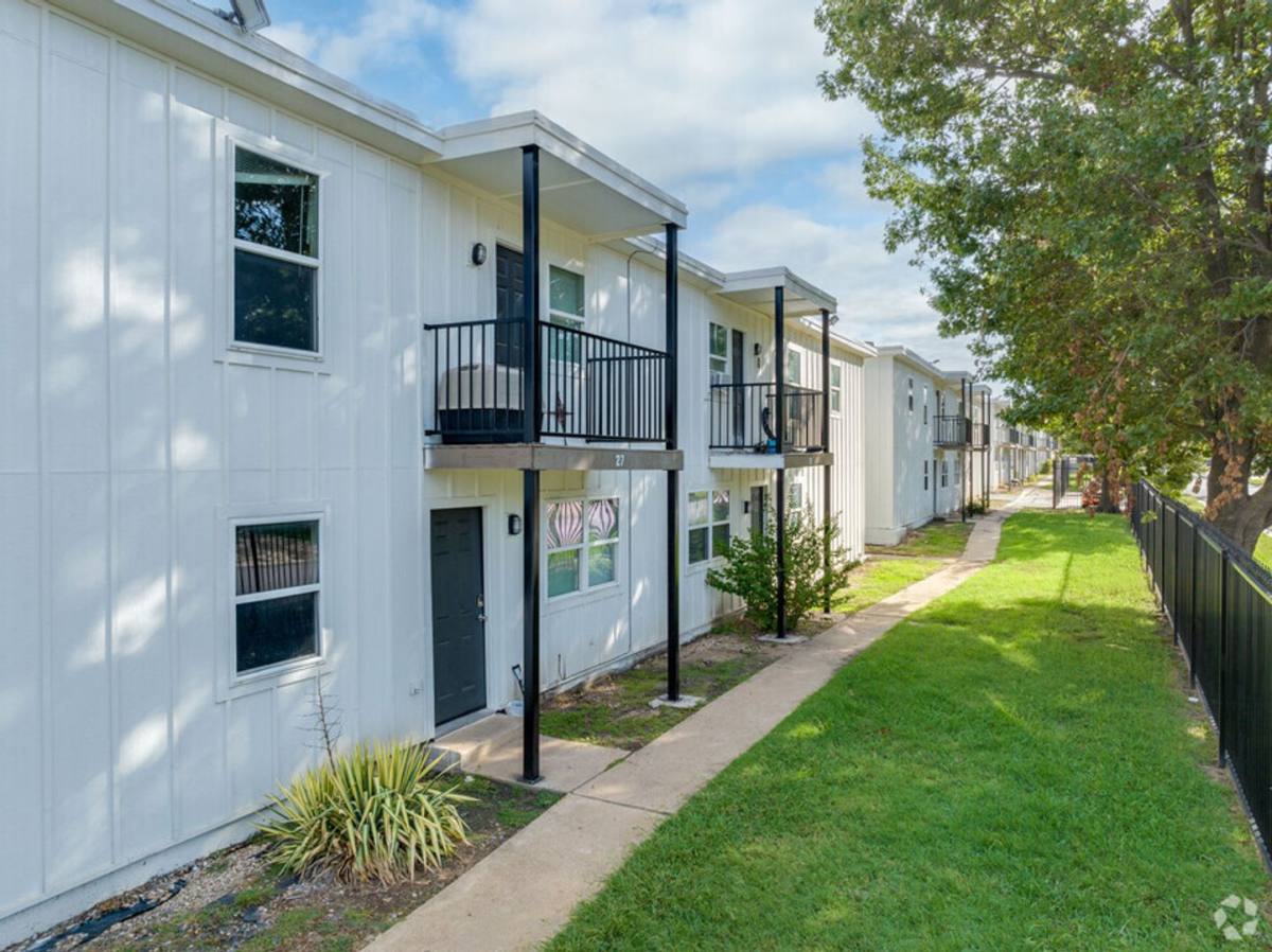 Townhouse for rent at 10951 E 23rd St, Tulsa, OK 74129