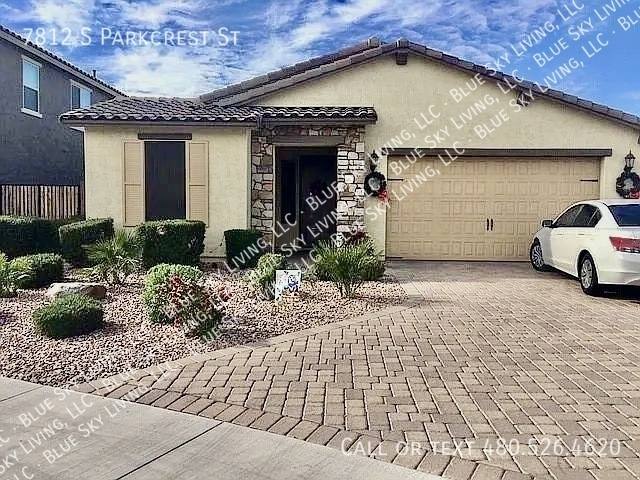 House for rent at 7812 S Parkcrest St, Gilbert, AZ 85298