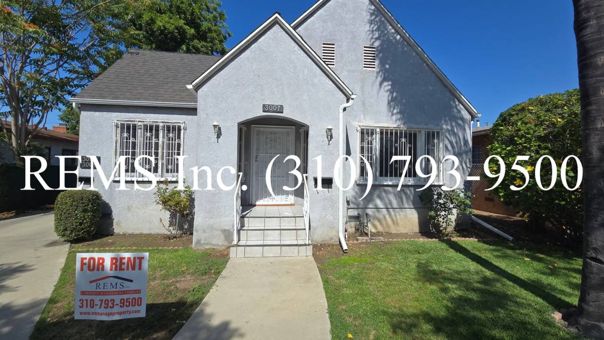 Apartment for rent at 3007-09 1 2 Brighton Ave, Los Angeles, CA 90018