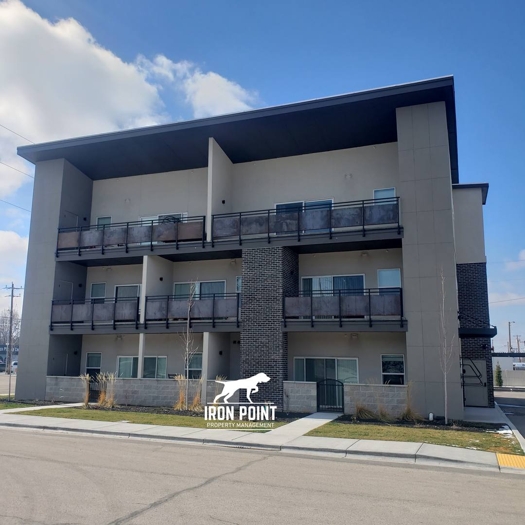 Apartment for rent at 3940 W Overland Rd, Boise, ID 83705