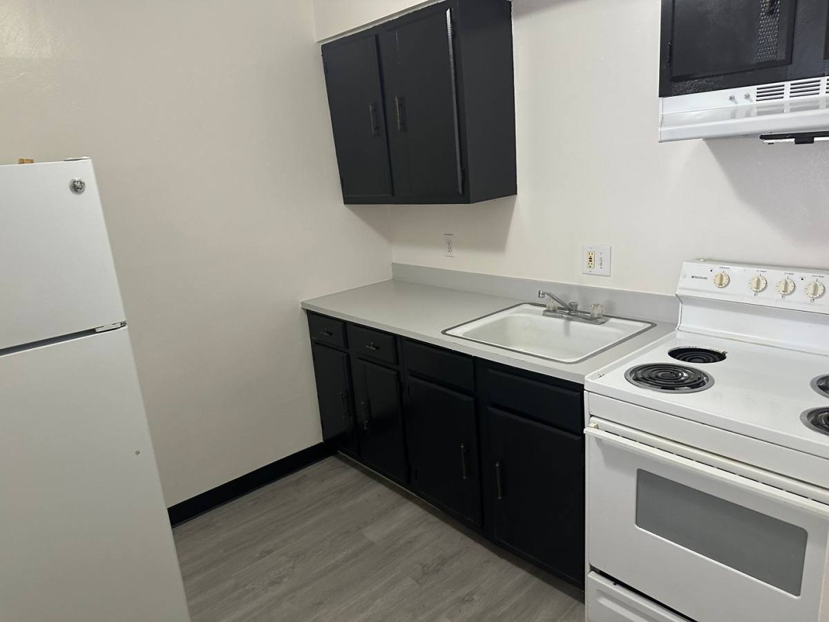 Apartment for rent at 118 Lemans Dr, Youngstown, OH 44512