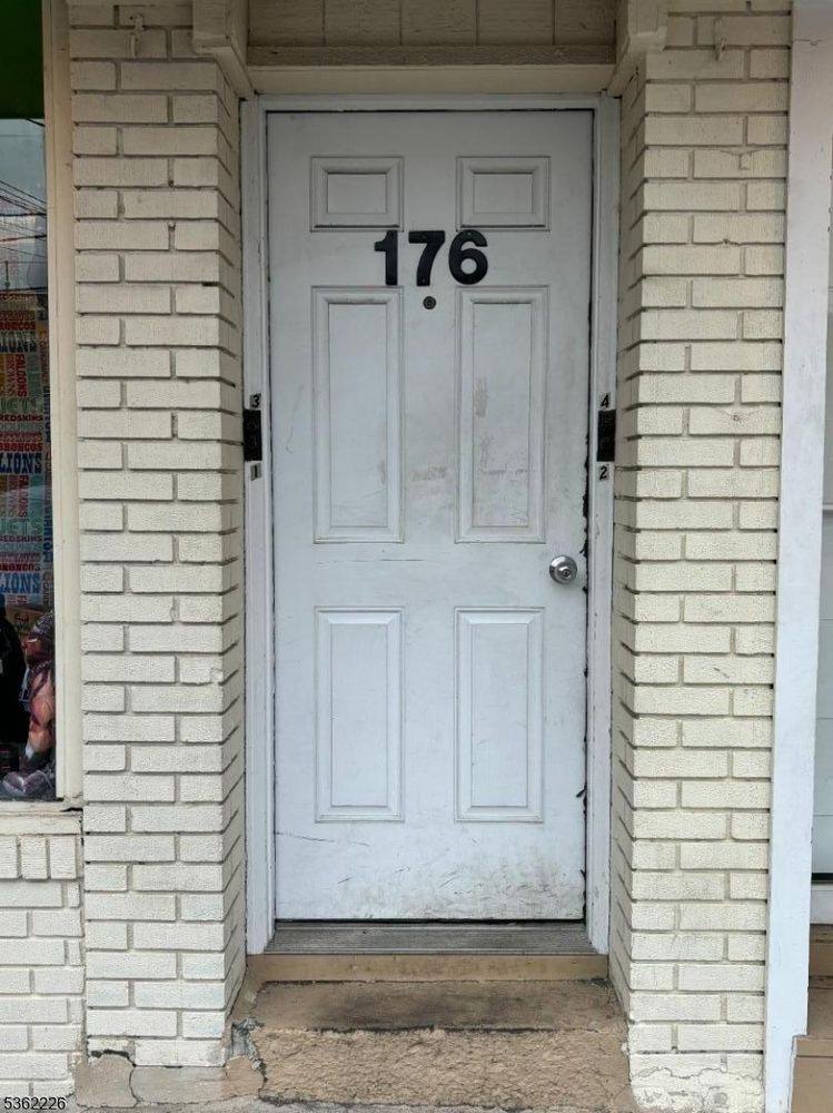Apartment for rent at 176 Main St #2-2, Bloomingdale, NJ 07403