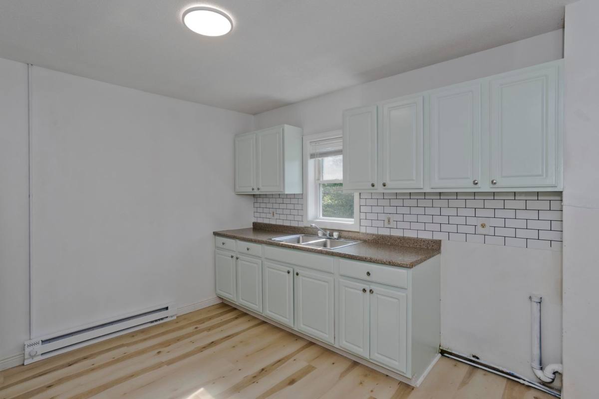 Apartment for rent at 36 Sheridan St, Chicopee, MA 01020