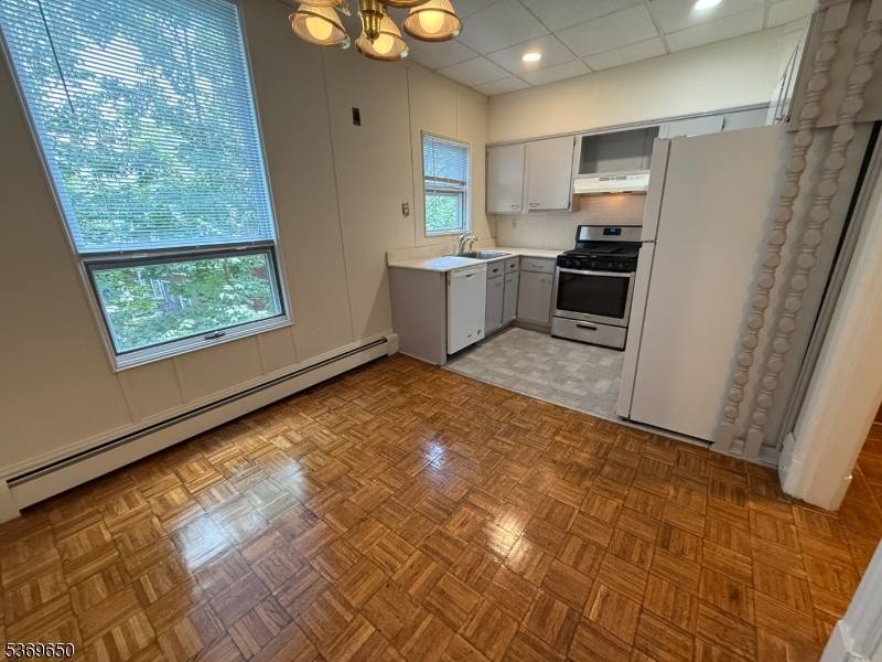 Apartment for rent at 18 Rockview Ave #4-4, Berkeley Heights, NJ 07922