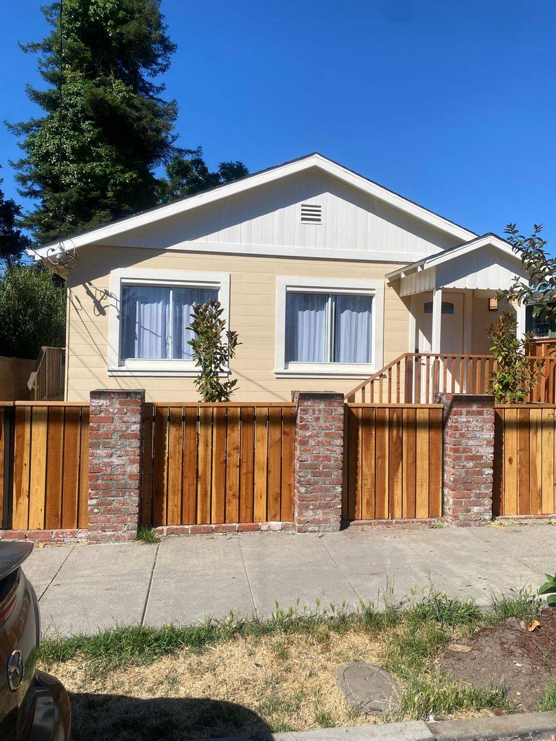 Apartment for rent at 4331-4333 Brookdale Ave, Oakland, CA 94601