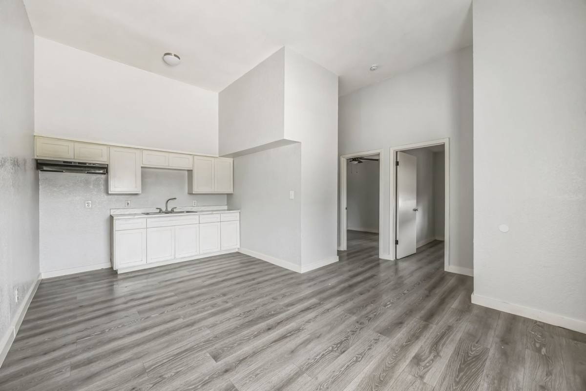 Apartment for rent at 1007 W Saint Charles St, Brownsville, TX 78520