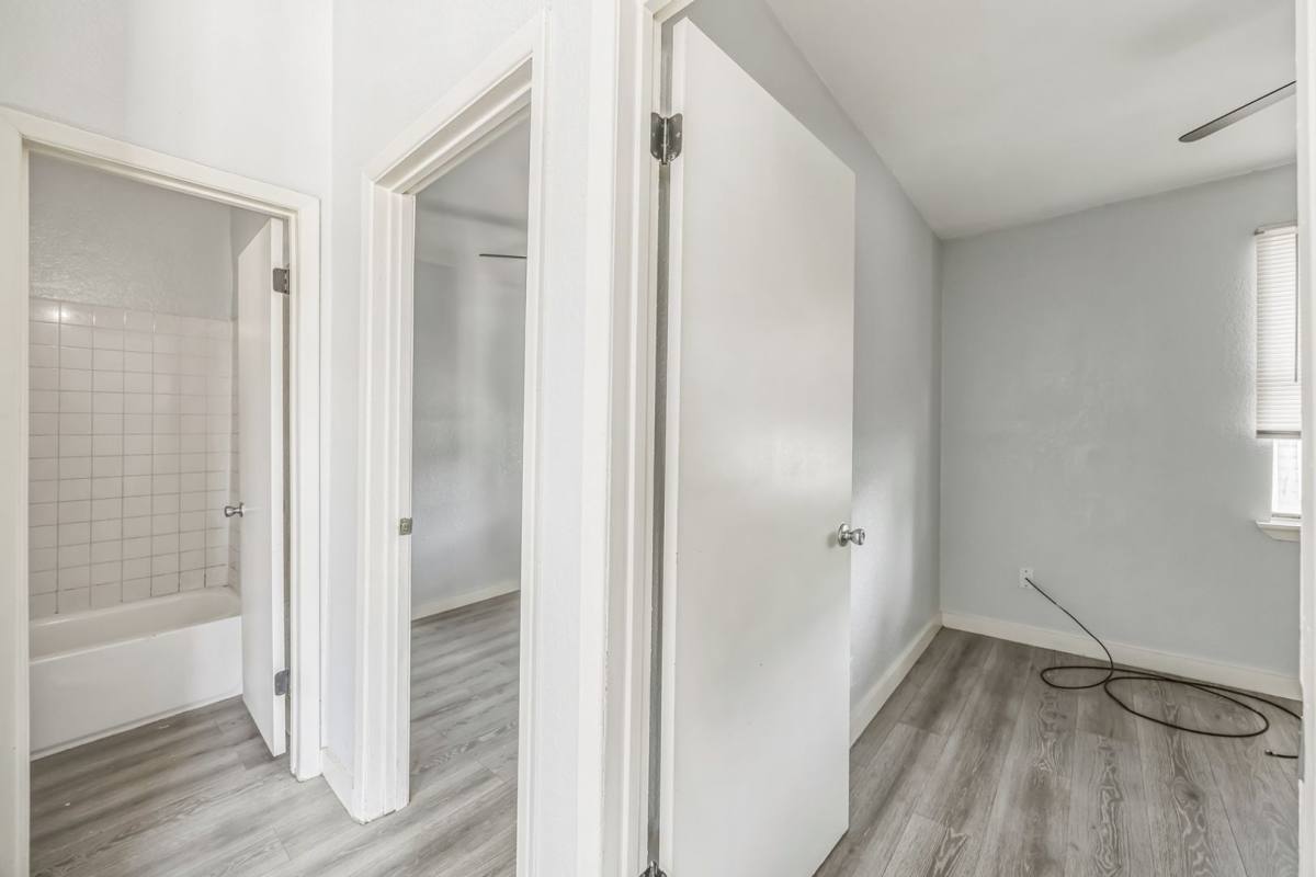 Apartment for rent at 1007 W Saint Charles St, Brownsville, TX 78520