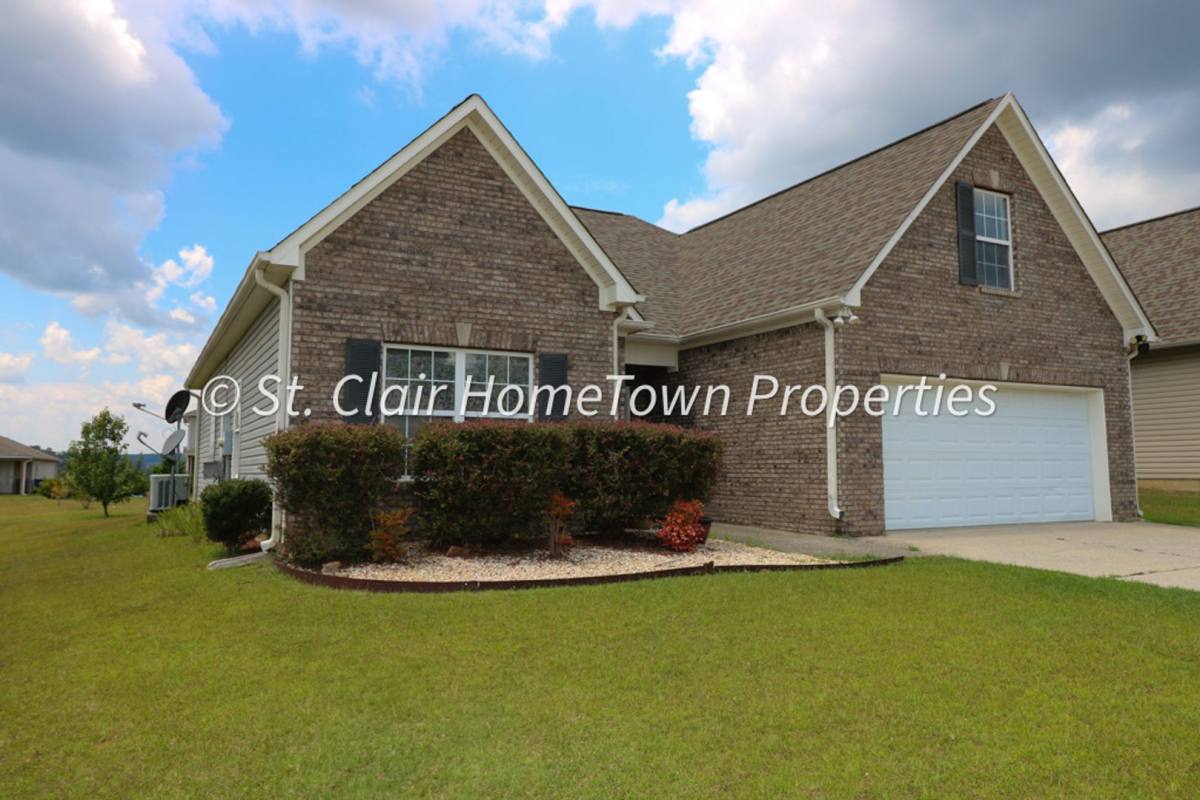 House for rent at 485 Oak Leaf Circle, Pell City, AL 35125