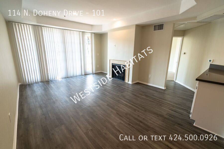 Apartment for rent at 114 N Doheny Dr #101, Los Angeles, CA 90048
