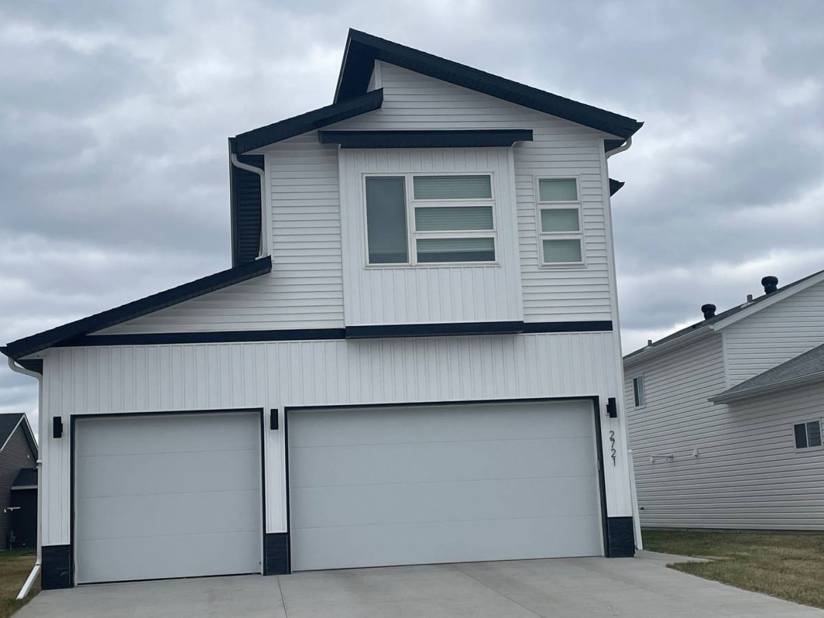 House for rent at 2721 10th St W, West Fargo, ND 58078