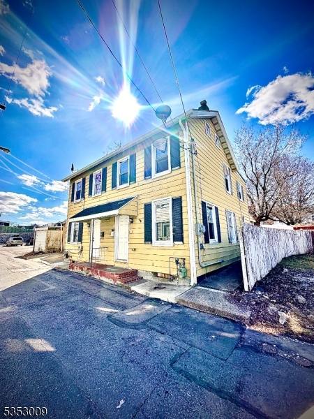 Apartment for rent at 10 Cedar Alley #2-2, Easton, PA 18042