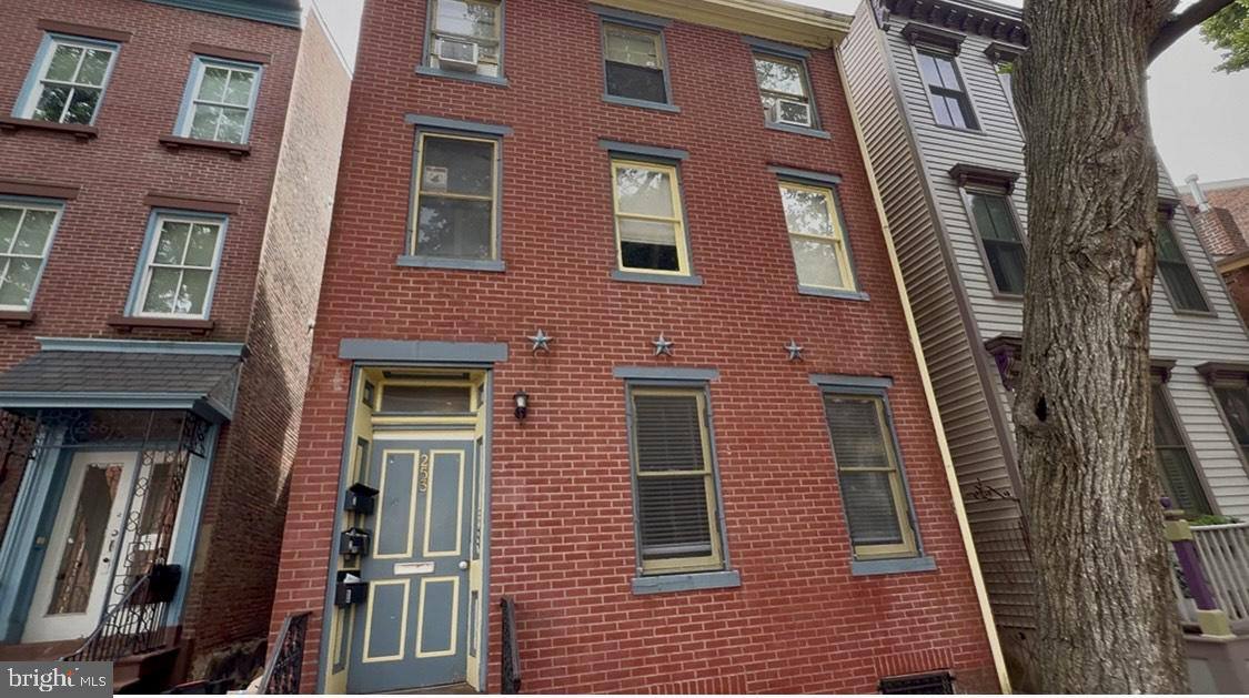 Apartment for rent at 253 Mercer St #1-1, Fairless Hills, PA 19030