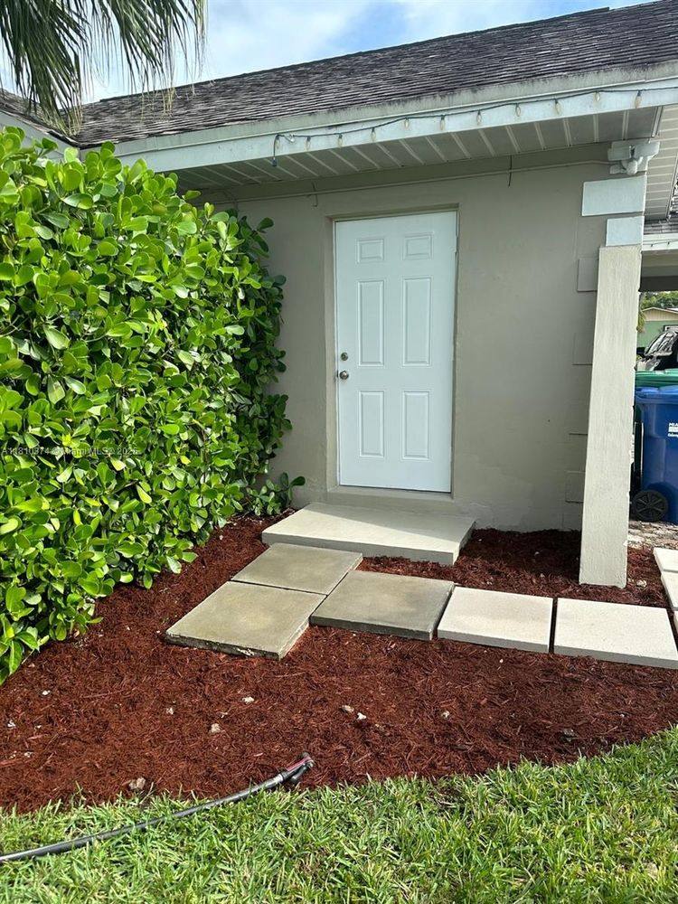 Apartment for rent at 13005 SW 116th Court, Miami, FL 33176