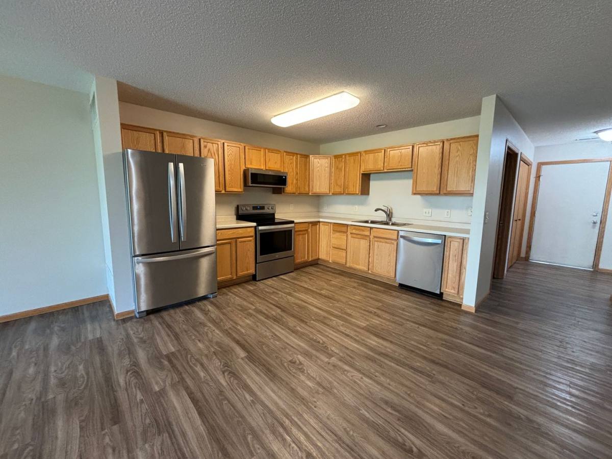 Townhouse for rent at 309-B Williamsburg Place, New Richmond, WI 54017