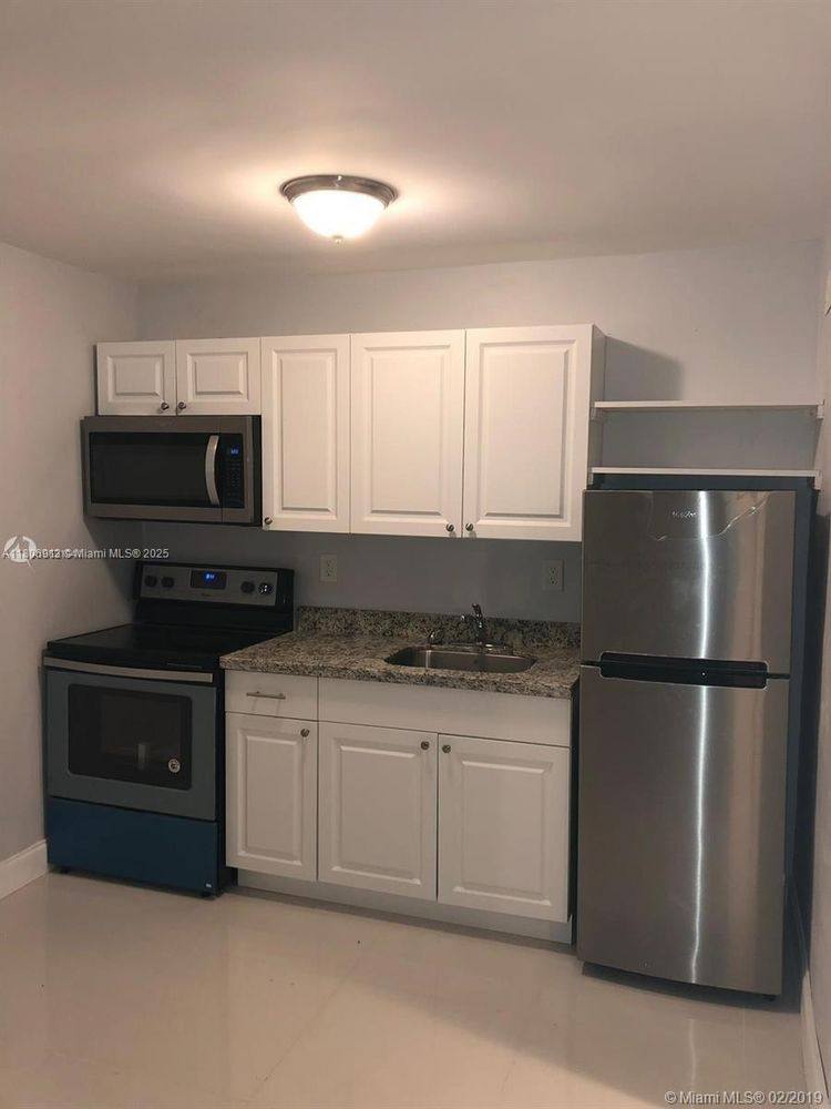 Apartment for rent at 1479 NW 16th St #6-6, Miami, FL 33125