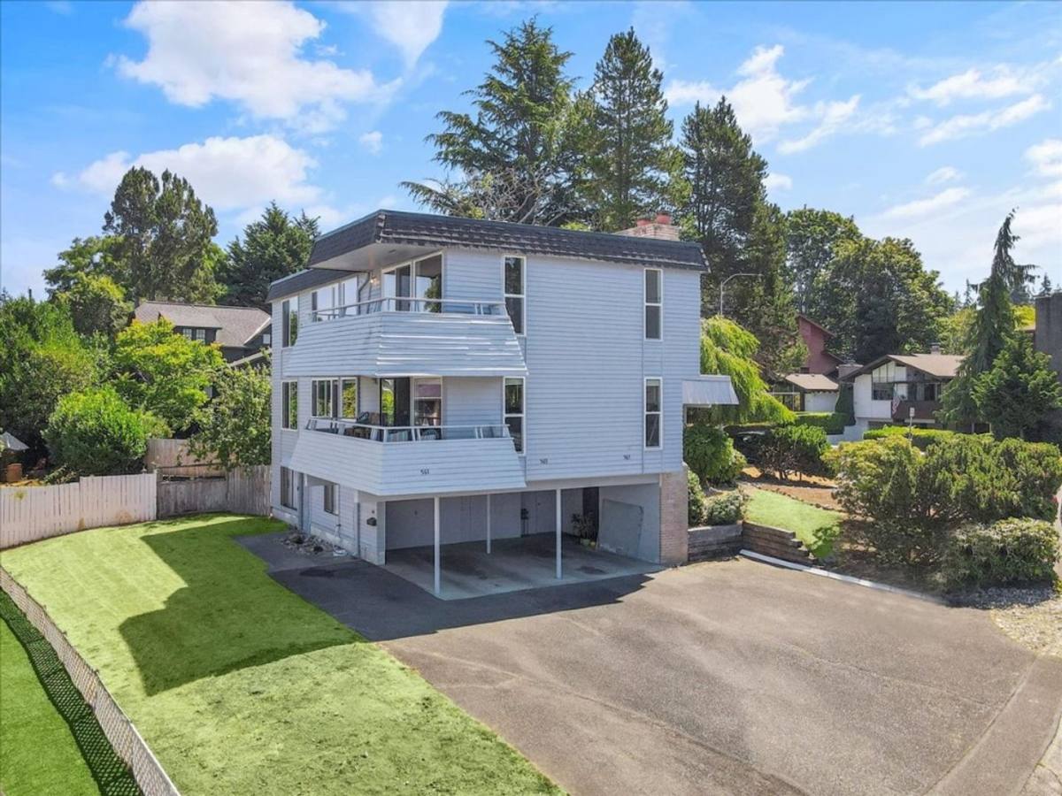 Apartment for rent at 561 Elm Way, Edmonds, WA 98020