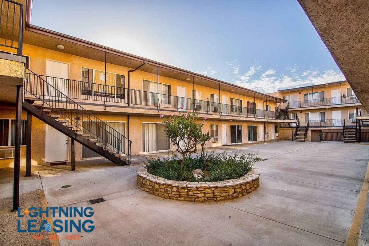 Apartment for rent at 20416 Cohasset St #19D, Winnetka, CA 91306
