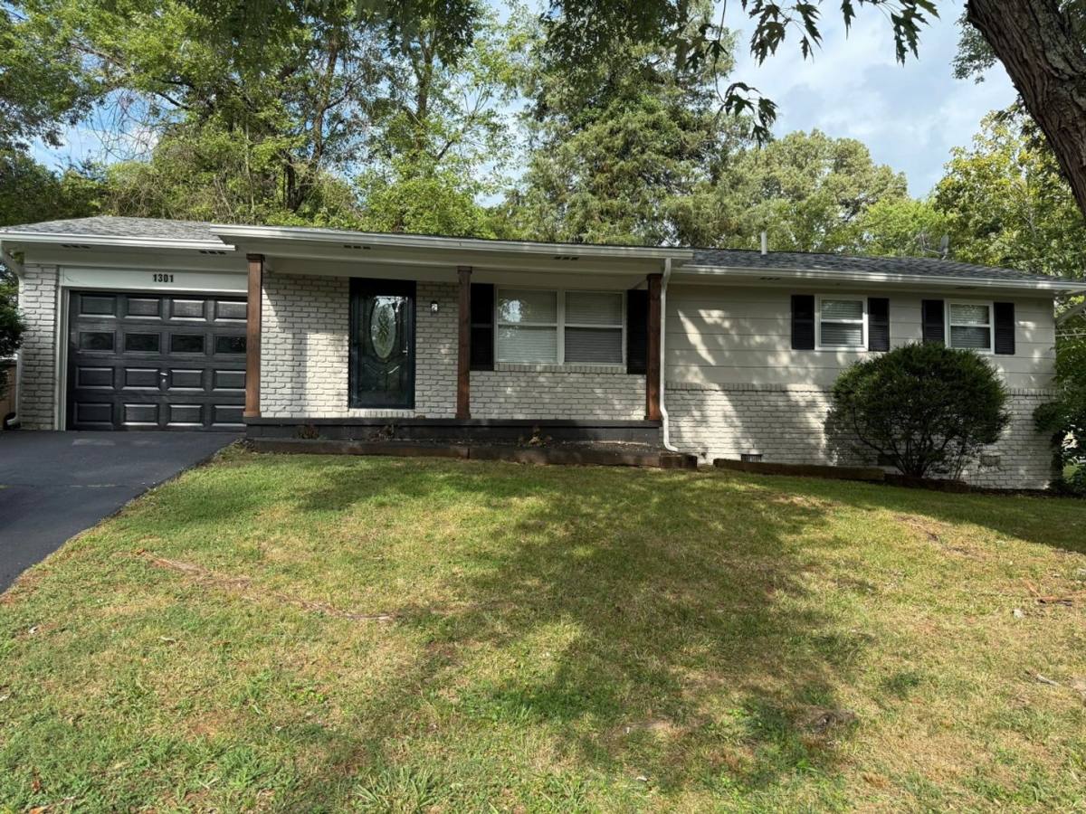 House for rent at 1301 Burton Rd, Knoxville, TN 37919
